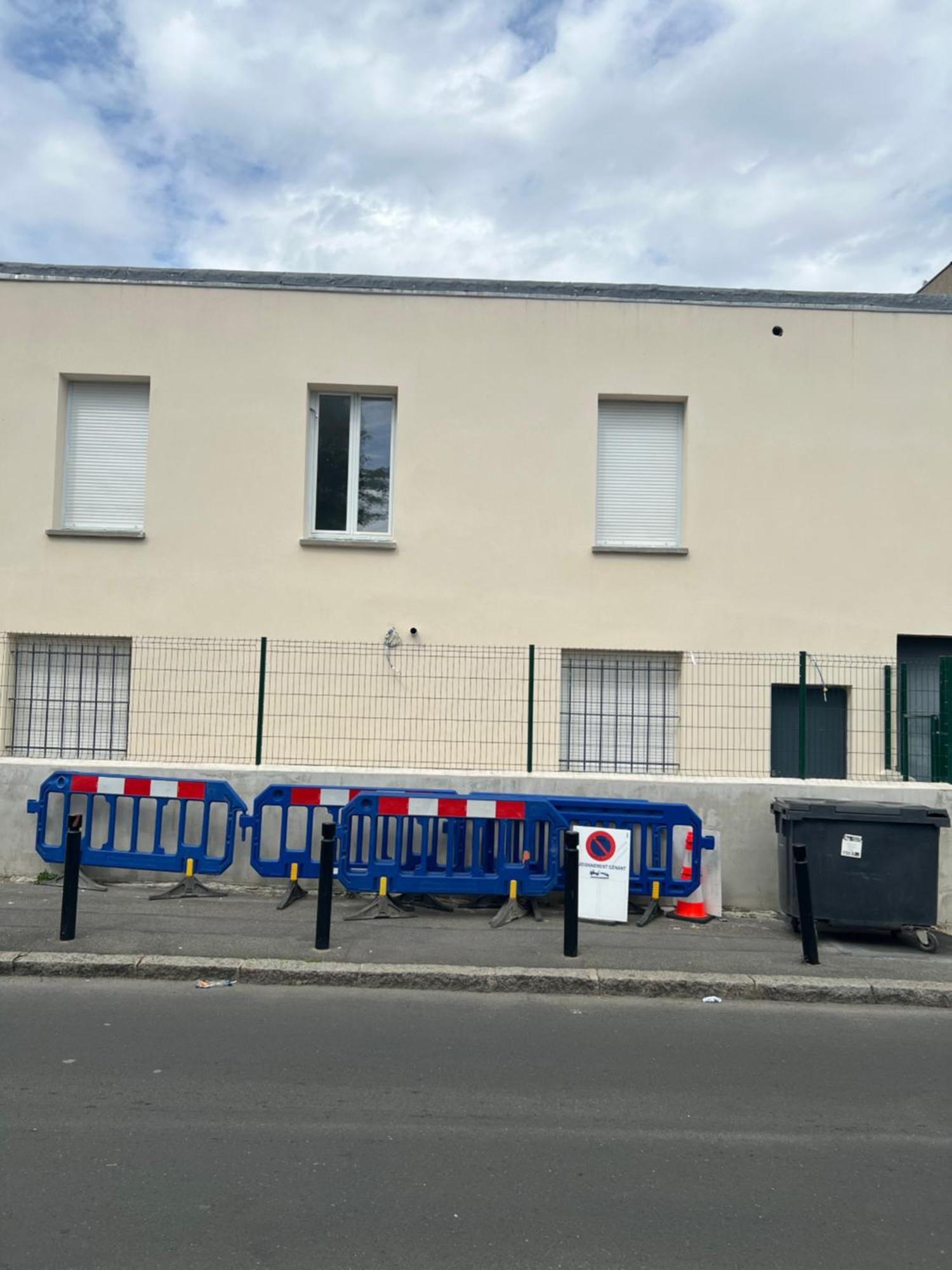 Studio A 2 Arret De Gare Du Nord Pierrefitte-sur-Seine Exterior photo